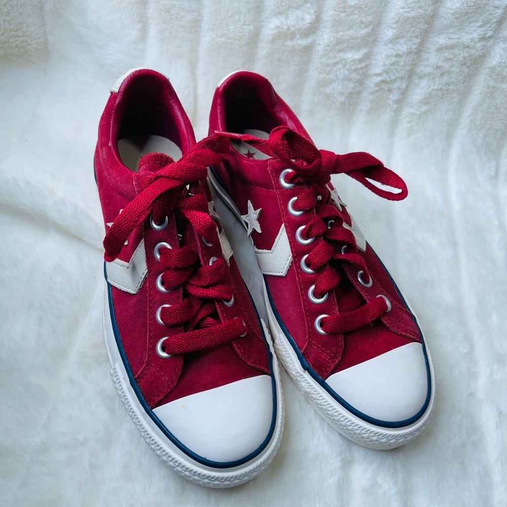 Red converse